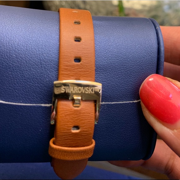 SOLD⛔️Authentic SWAROVSKI PURE 34 leather strap - Picture 4 of 8